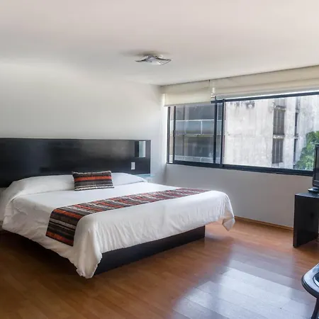 Grupo Kings Suites Platon 436